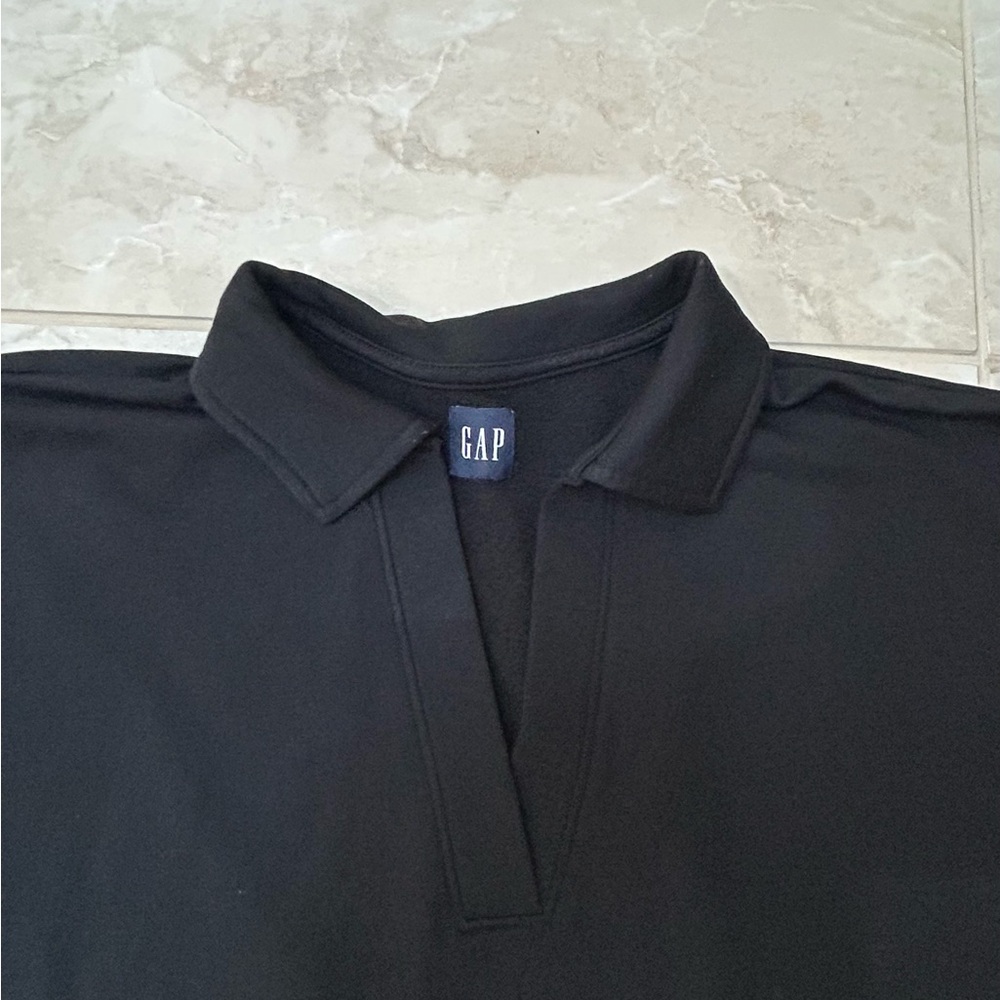 GAP women’s Johnny collar sweatshirt/sweater
